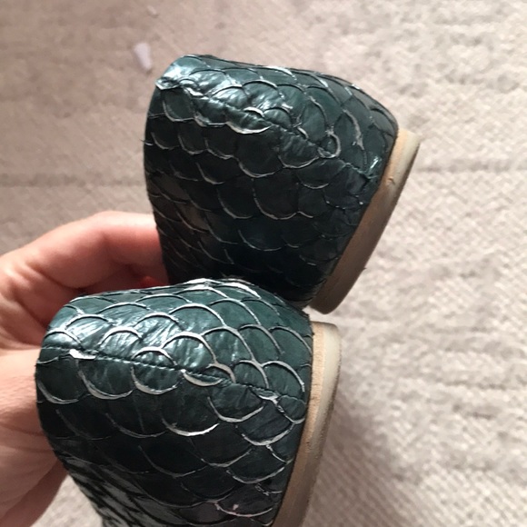 Ferragamo Python Leather Blue VarinA Flats 7 C - Picture 8 of 8